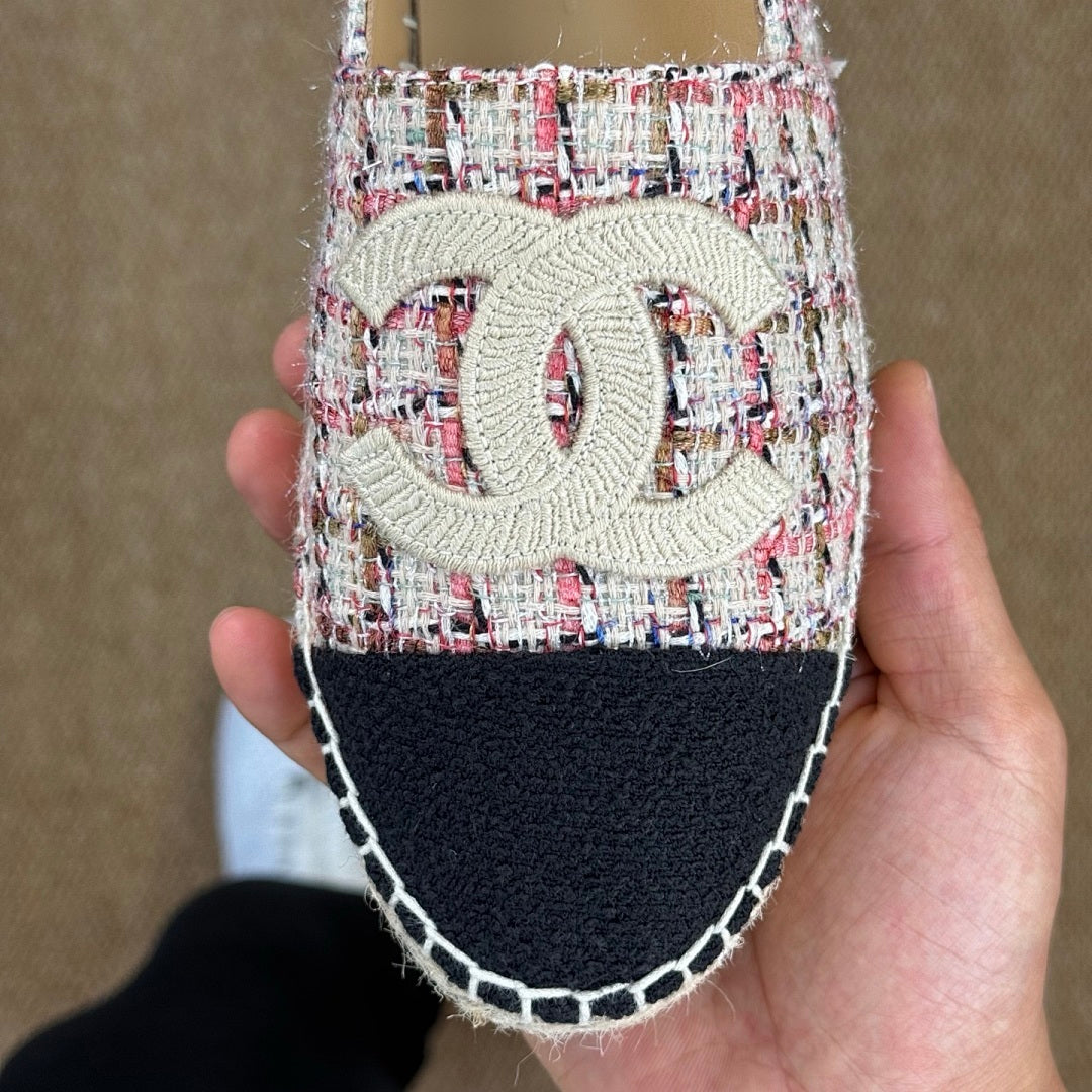 Chanel Espadrilles Pink Beige Black Tweed CC Logo Cap Toe