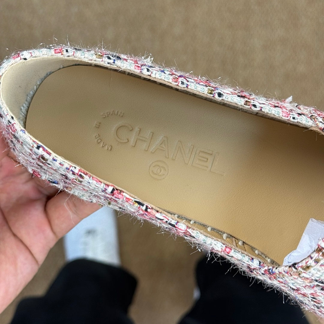 Chanel Espadrilles Pink Beige Black Tweed CC Logo Cap Toe