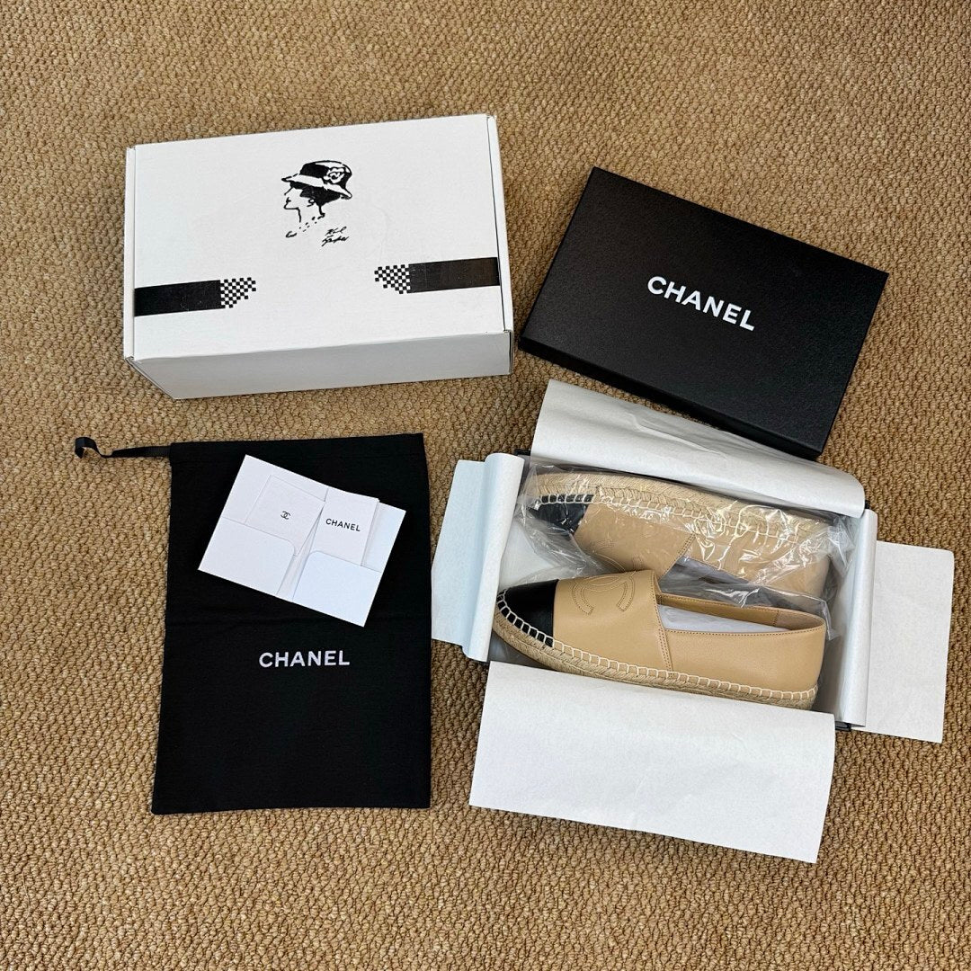 Chanel Espadrille Flats in Beige Leather with Black Cap-Toe