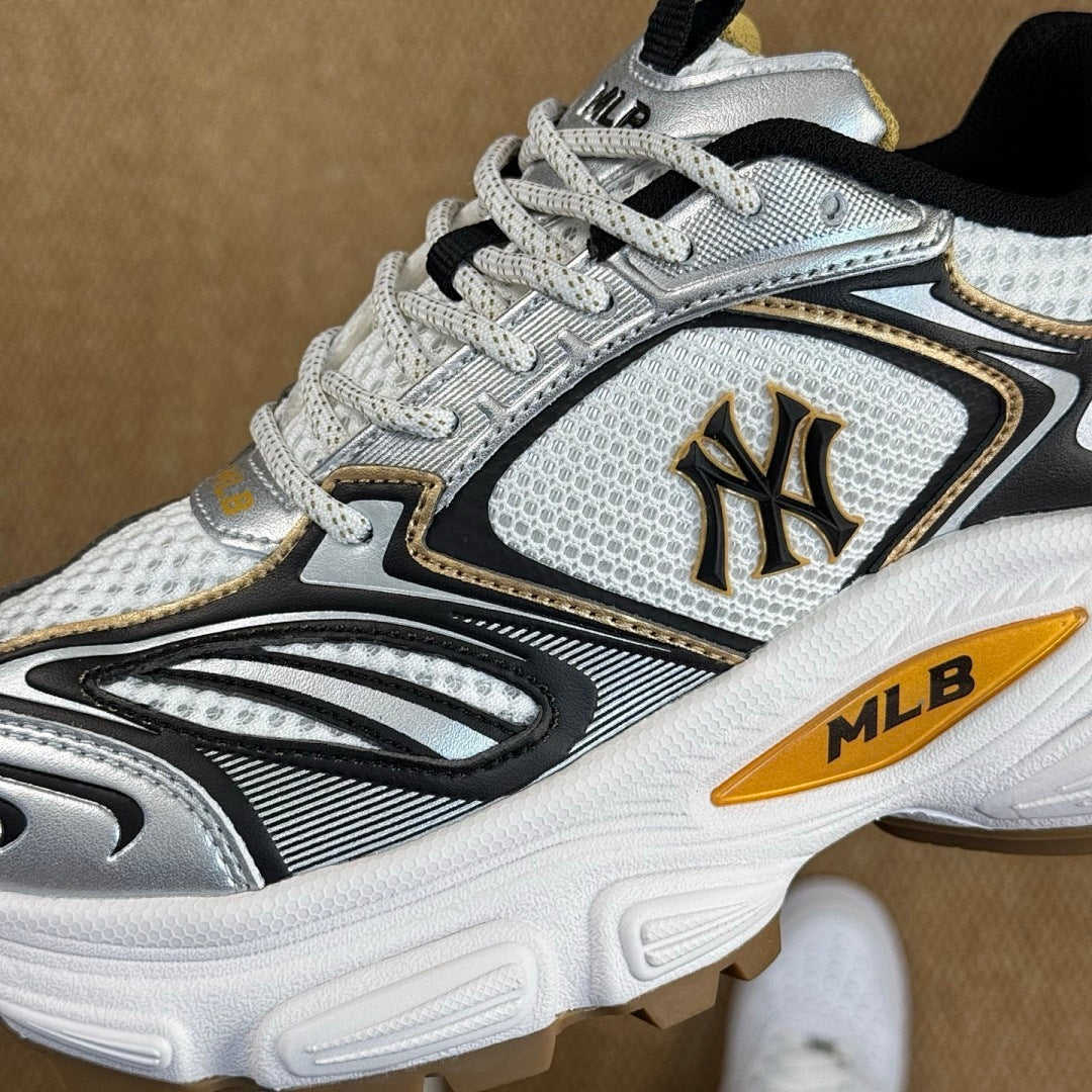 MLB Big Ball Chunky P New York Yankees Silver Gold Black 3ASXCN13N-50SGS
