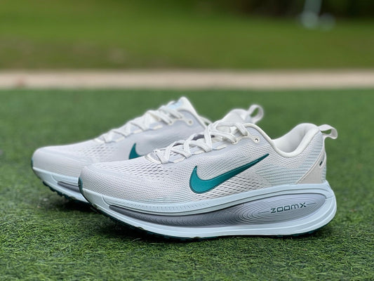 Nike ZoomX Invincible Run Flyknit 3