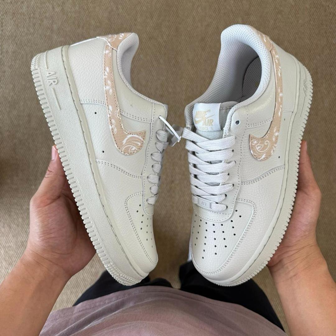 Nike Women's Air Force 1 Low 'Pink Paisley' White Pink Oxford DH4406-100