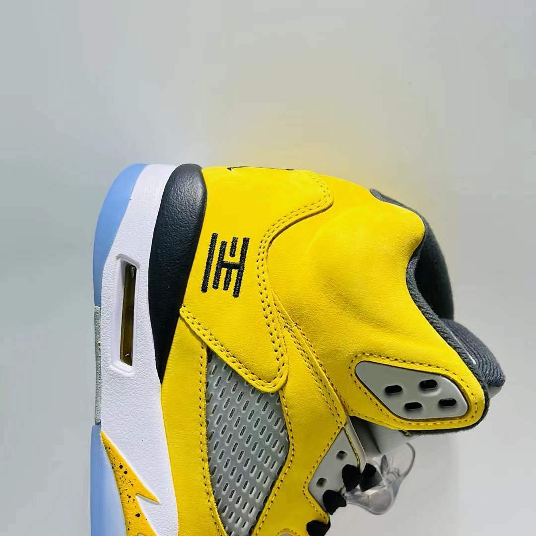 Nike Air Jordan 5 Retro Lightning DD0587-700 Men's Yellow Grey Black Sneakers AJ5 Basketball Shoes