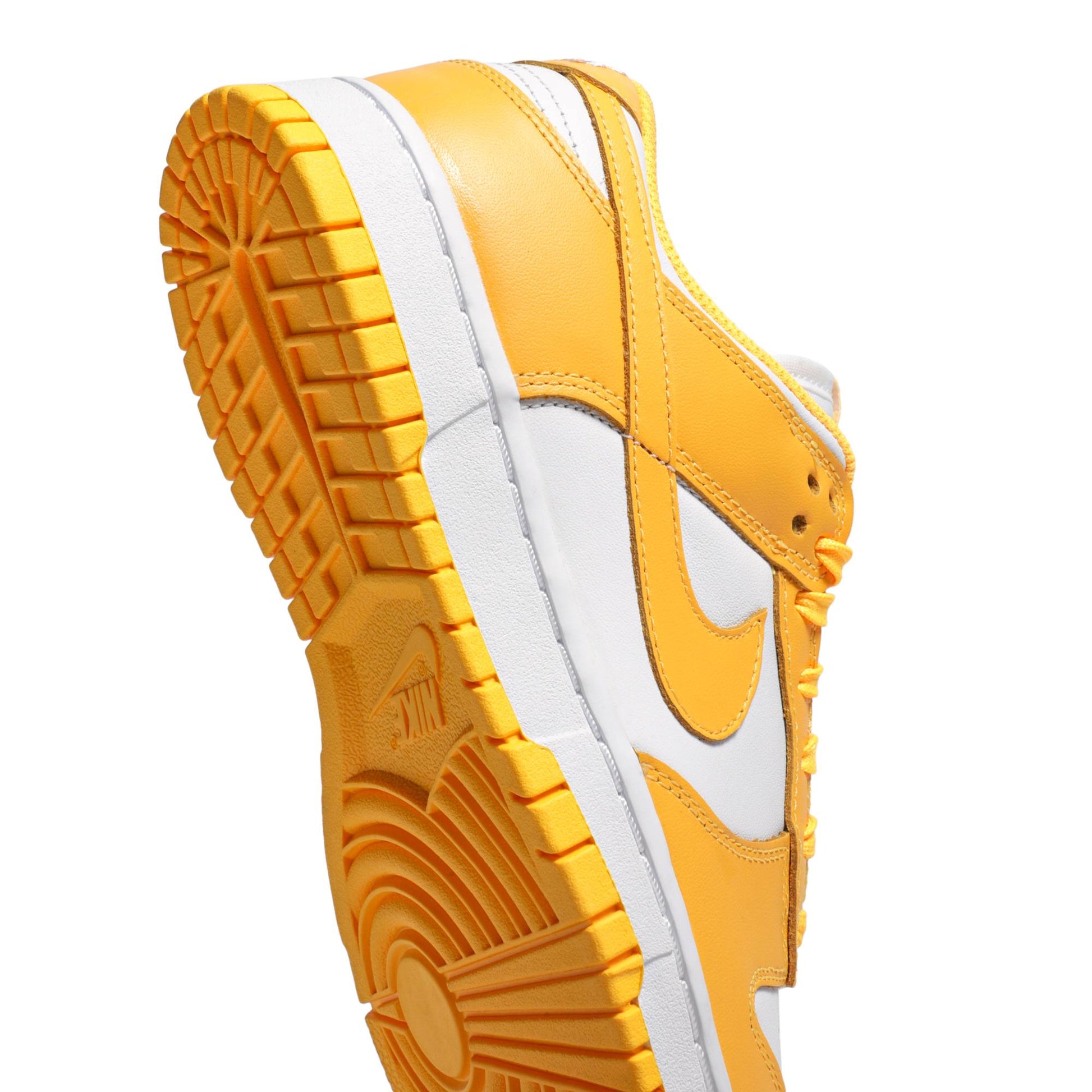 ( Women ) Nike Dunk Low ‘Laser Orange’ DD1503-800