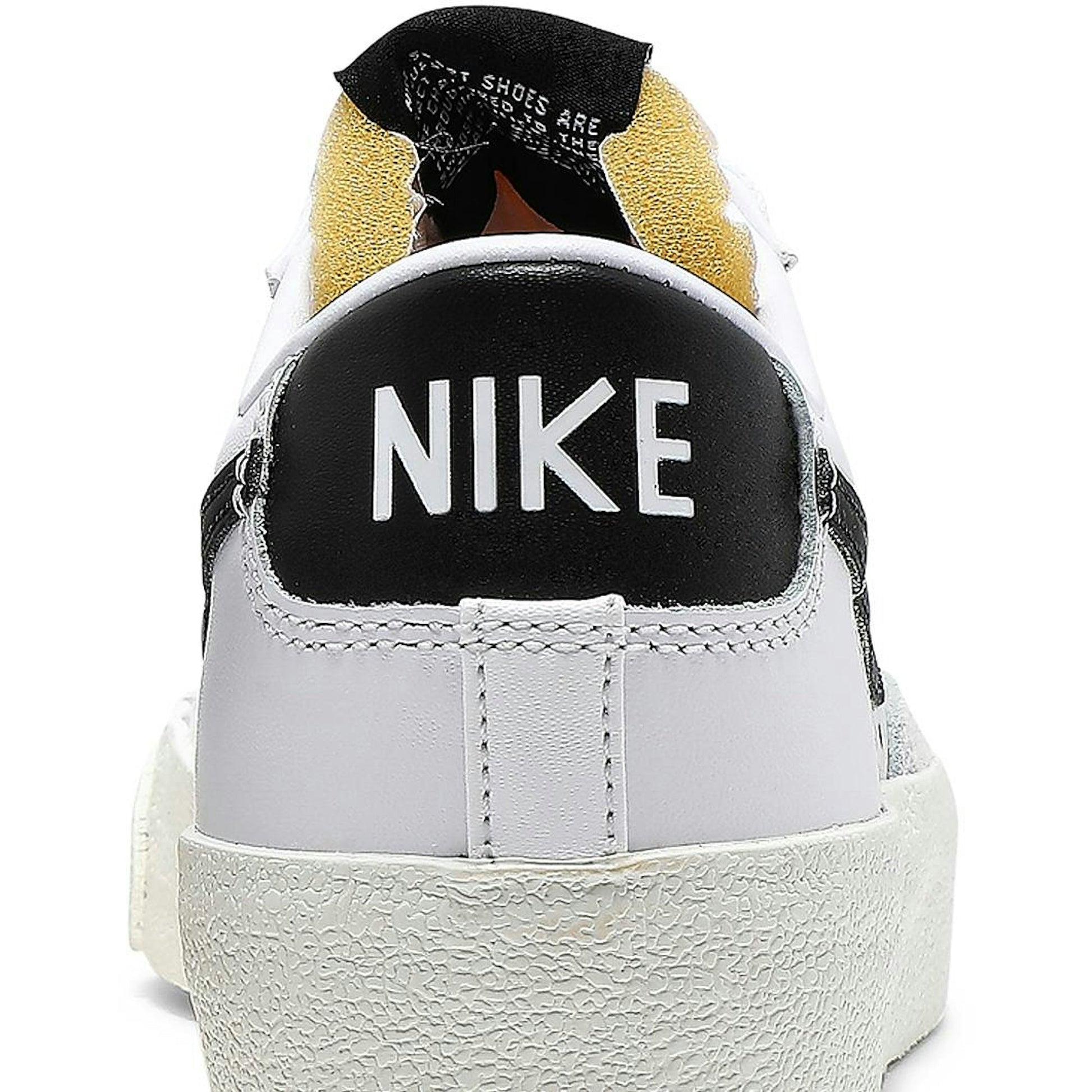 ( Women ) Nike Blazer Low ’77 ‘White Black’ DC4769-102