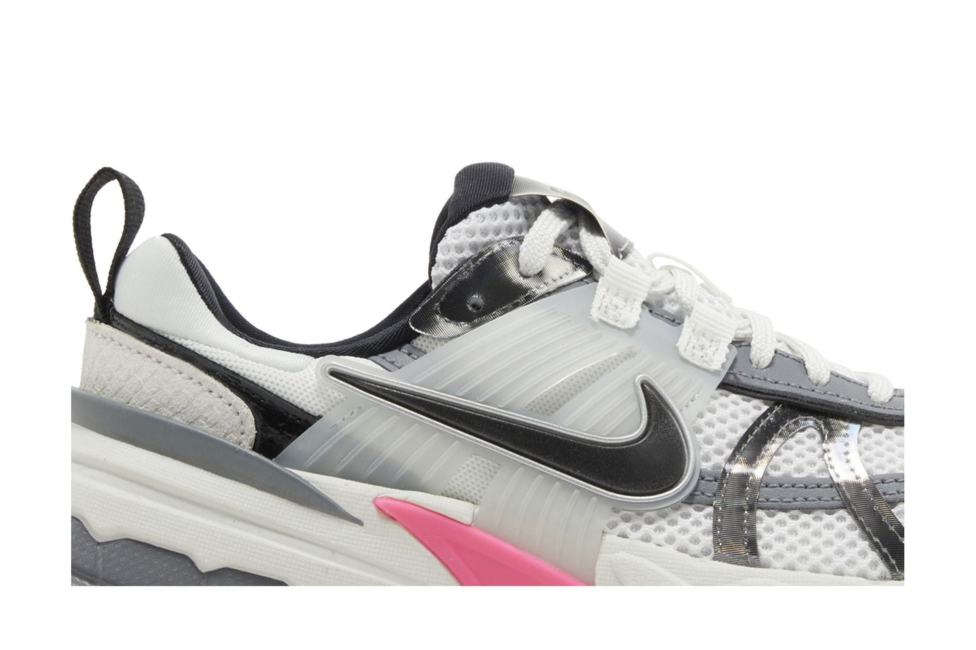 ( Women ) Nike V2K Run ‘Year Of The Dragon’ FZ5061-100