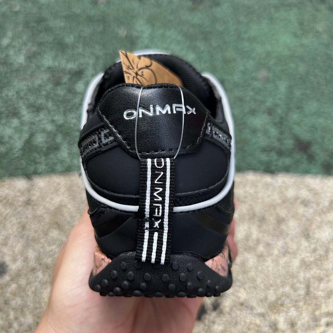 ONEMIX Men's X-Shaped Support Black Running Sport Sneakers