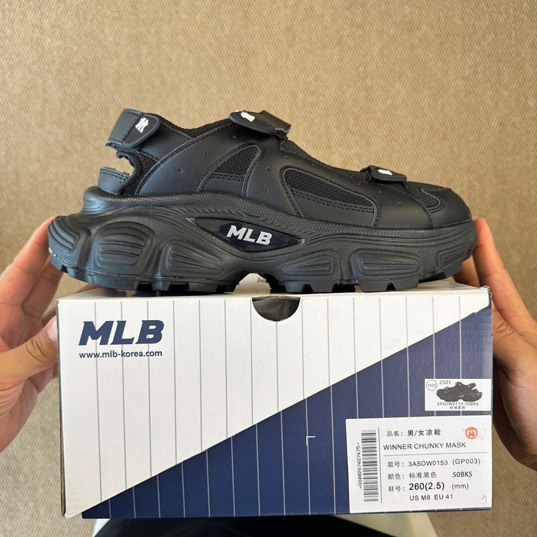 MLB New York Yankees Chunky Sandal Black 3ASXCN13N-50BKS