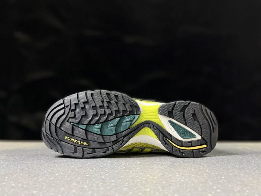 New Balance 1906R Green Yellow Grey Men's Lifestyle Sneakers - M1906RDG