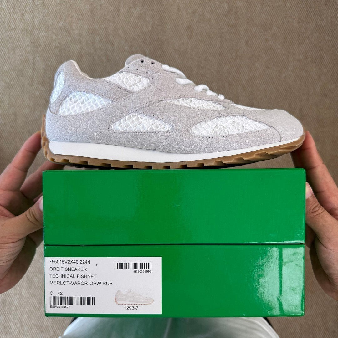 Hoka Kawana 2 Silver Sconce / Lunar Rock 1146603