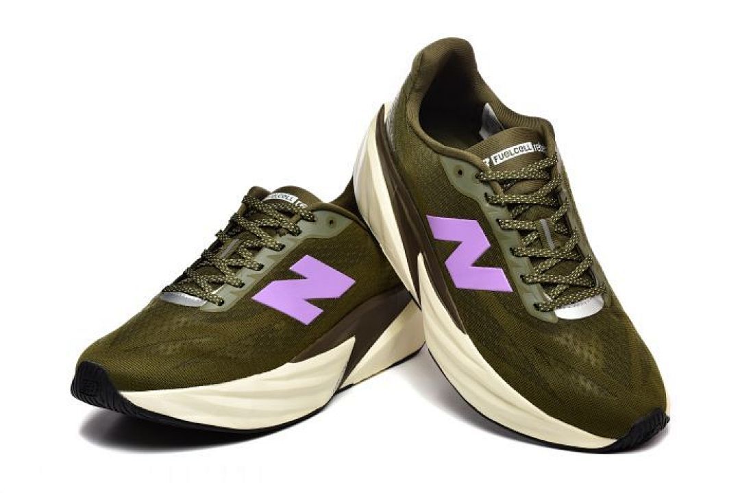 New Balance FuelCell SC Trainer v2 Men's Running Shoes Olive Green Purple Haze MTSCTLG2