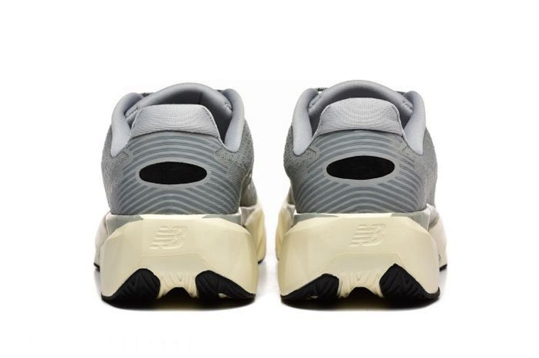 New Balance FuelCell SC Trainer V1 Men's Performance Running Shoes Grey Cream