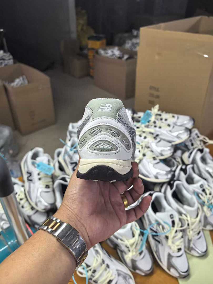 New Balance 2041 White Silver Metallic Mesh Retro Running Lifestyle Sneakers
