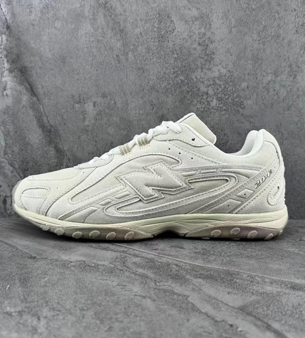 ZOUKEI 2001 Retro Runner Lifestyle Sneakers Cream Off-White