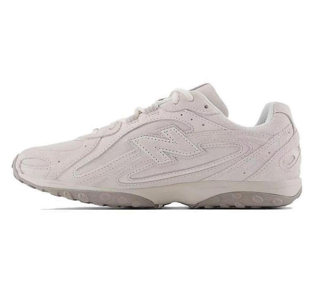 ZOUKEI 2001 Retro Runner Lifestyle Sneakers Cream Off-White