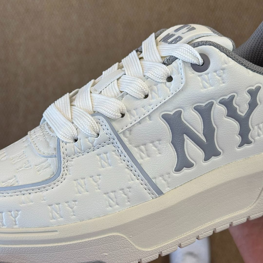 MLB Chunky Liner Monogram New York Yankees Shoes White 3ASXCL02N-50WHS