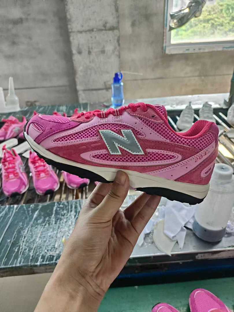 New Balance 2040 Pink Running Shoes Sneakers Women's Athletic Trainers