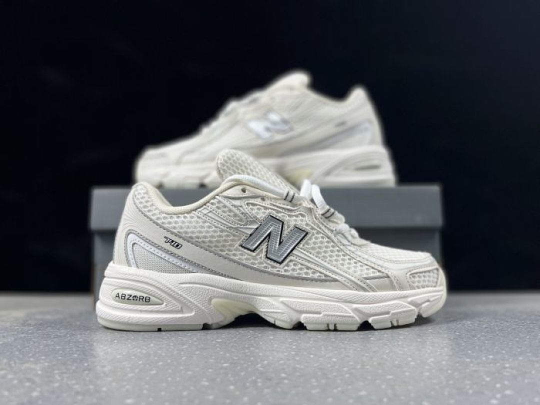New Balance 740 ABZORB Cream White Retro Running Sneakers