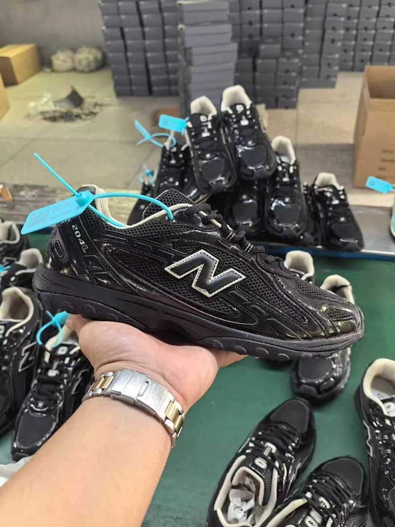New Balance 2040 Black Mesh Patent Leather Lifestyle Running Sneakers