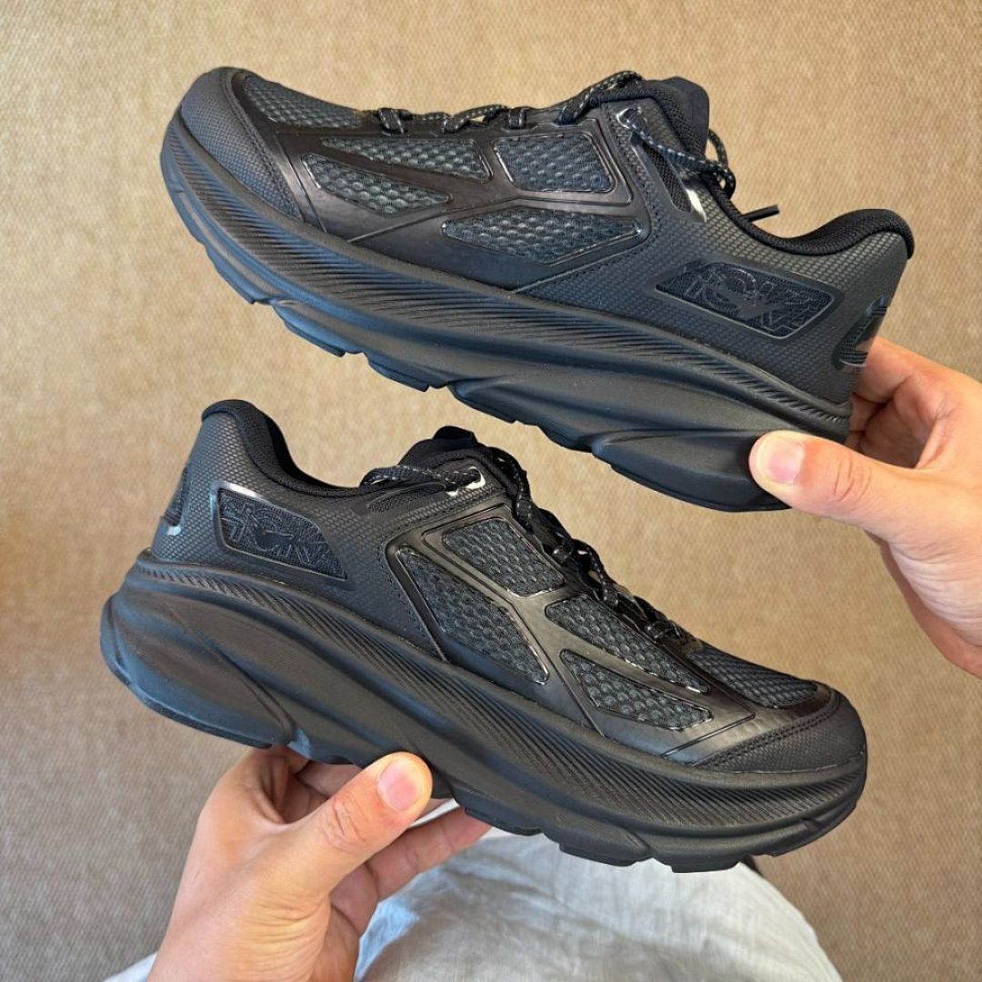 Hoka Bondi 8 Triple Black Running Shoes