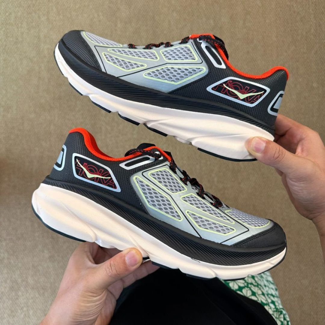 Hoka Clifton 9 Outer Space / Radiant Yellow Running Shoes