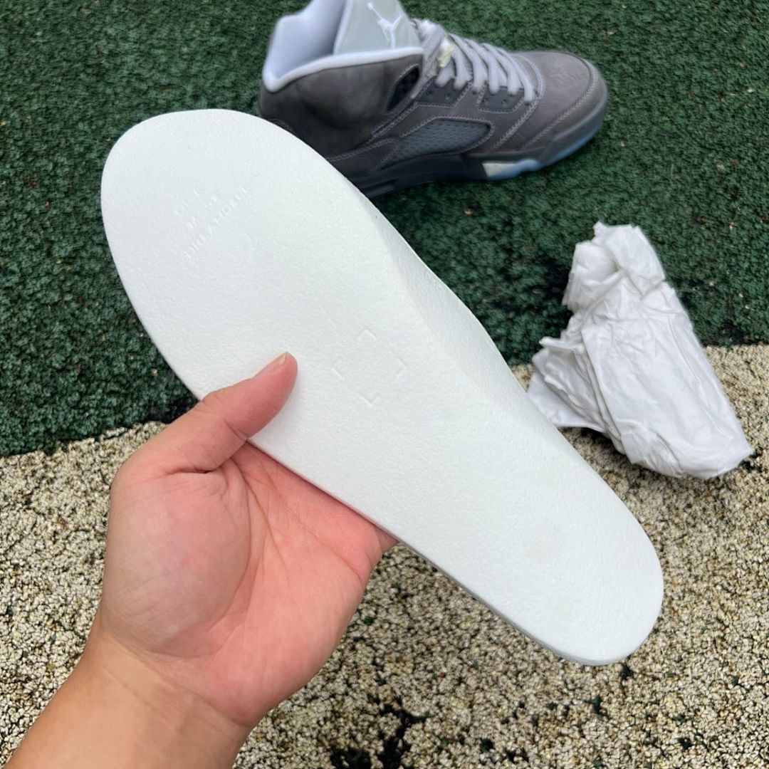 Air Jordan 5 Retro Wolf Grey 136027-005