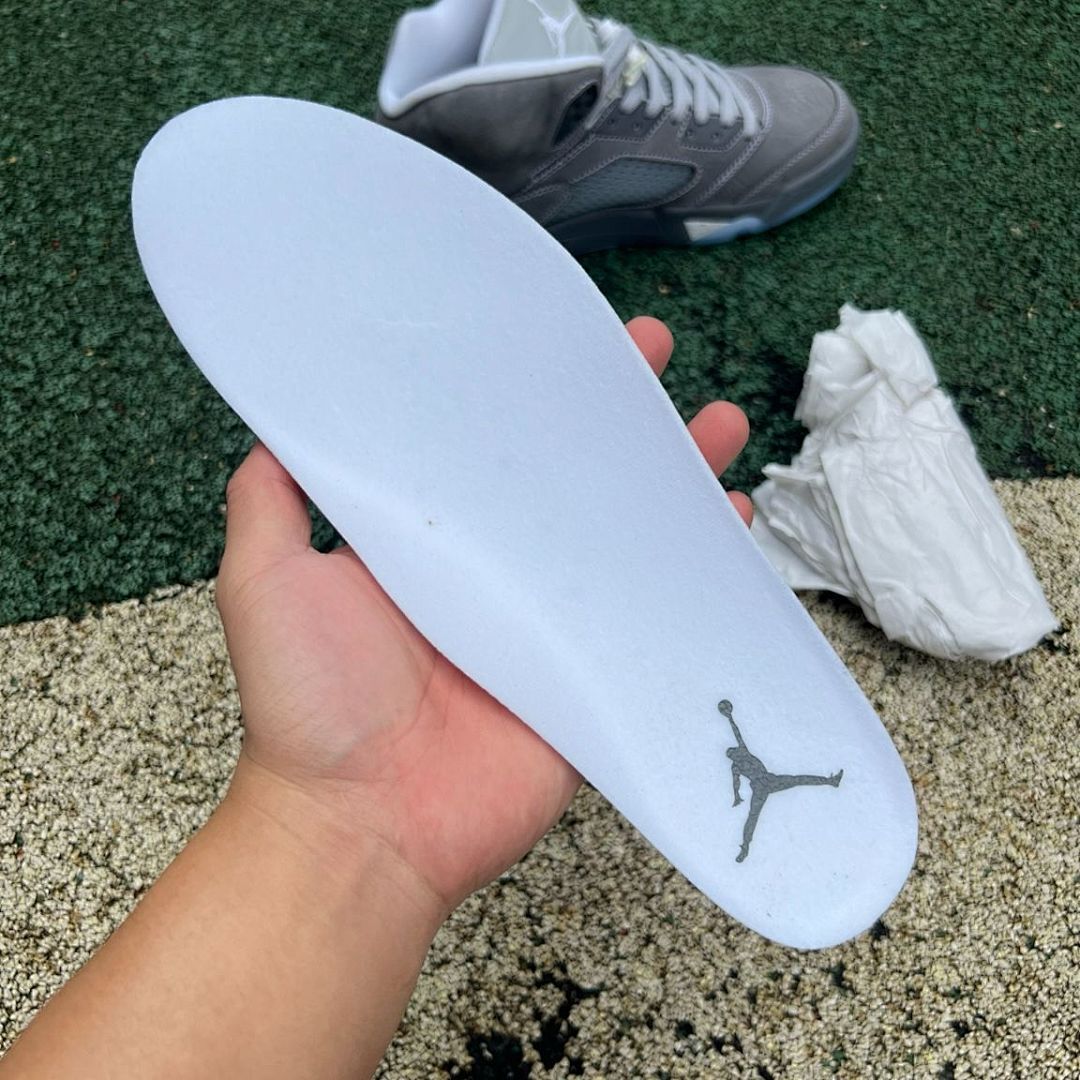 Air Jordan 5 Retro Wolf Grey 136027-005
