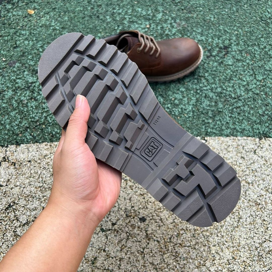 CAT Footwear Men's Founder Chukka Boots Dark Brown