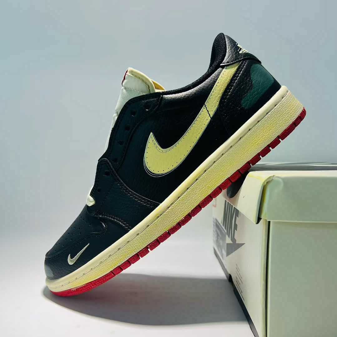 Nike Air Jordan 1 Low OG Travis Scott "Jumptown" Sample FQ4724-001 Black Green Red Sail Men's Sneakers Shoes