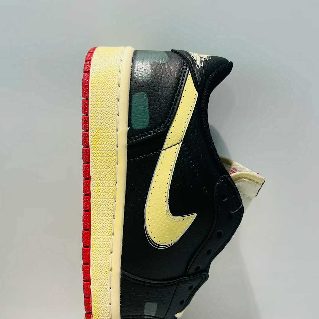 Nike Air Jordan 1 Low OG Travis Scott "Jumptown" Sample FQ4724-001 Black Green Red Sail Men's Sneakers Shoes
