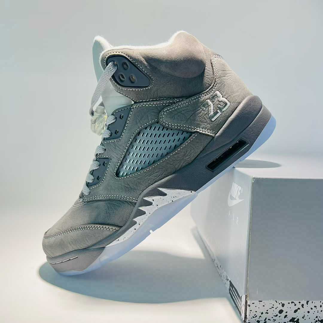Nike Air Jordan 5 Retro Wolf Grey (2011) Men's Basketball Sneakers 136027-005