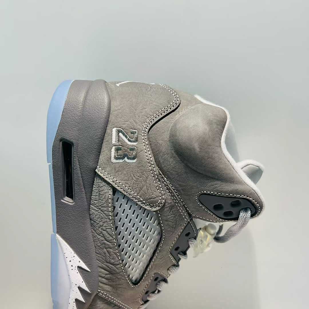 Nike Air Jordan 5 Retro Wolf Grey (2011) Men's Basketball Sneakers 136027-005