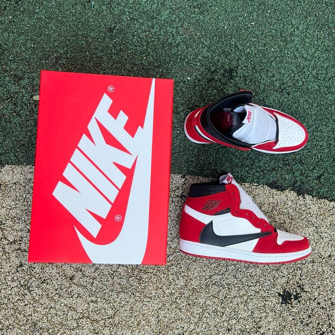 Travis Scott x Air Jordan 1 Retro High 'Chicago'