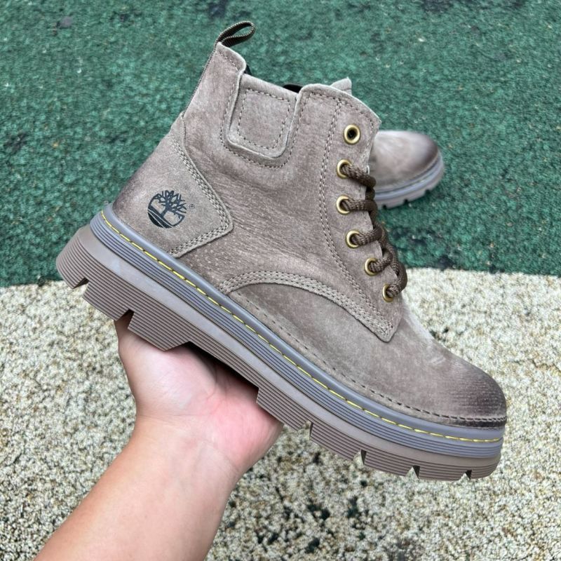 Timberland Men's Distressed Nubuck Taupe Lace-Up Ankle Boots Chunky Yellow Stitch Sole
