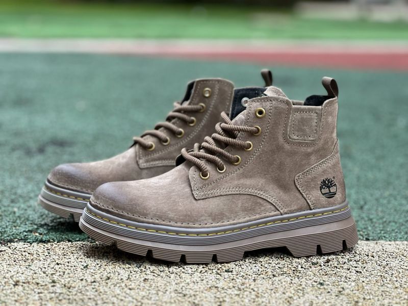 Timberland Men's Distressed Nubuck Taupe Lace-Up Ankle Boots Chunky Yellow Stitch Sole