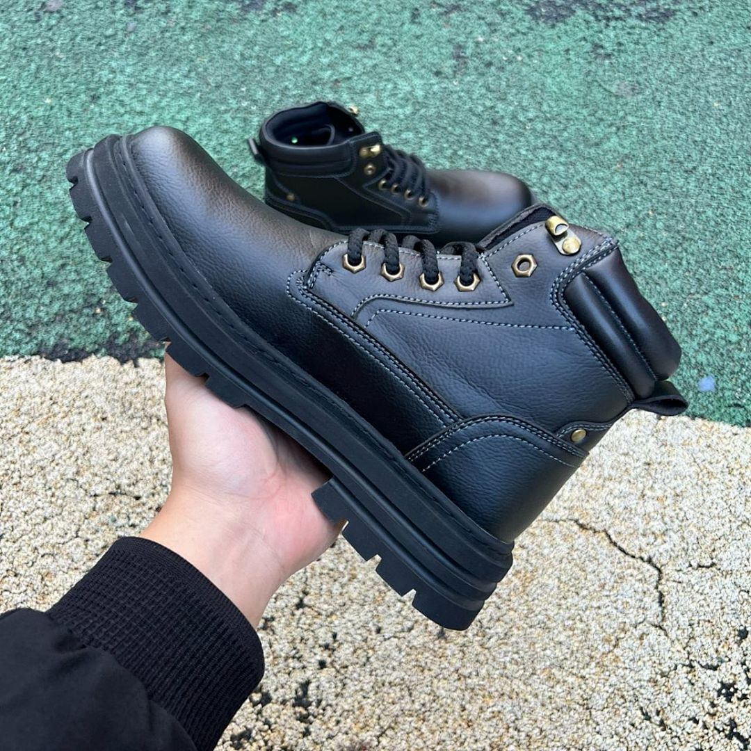 Timberland Men's Black Lace-Up Padded Collar Ankle Boots