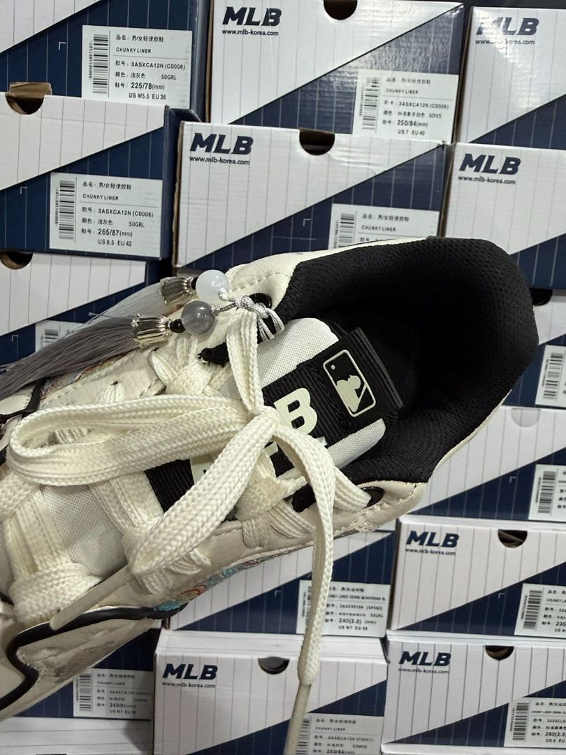MLB New York Yankees Chunky Liner Platform Sneakers 3ASXCA12N C0006 Cream Off-White Embroidered Floral Dragon Tassel Trainers