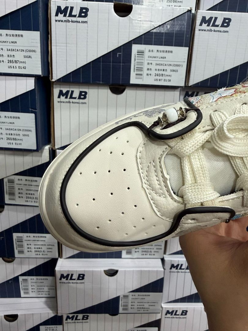 MLB New York Yankees Chunky Liner Platform Sneakers 3ASXCA12N C0006 Cream Off-White Embroidered Floral Dragon Tassel Trainers
