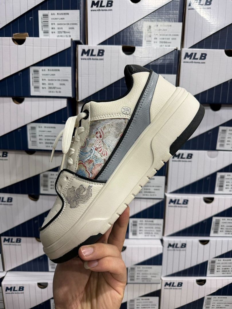 MLB New York Yankees Chunky Liner Platform Sneakers 3ASXCA12N C0006 Cream Off-White Embroidered Floral Dragon Tassel Trainers