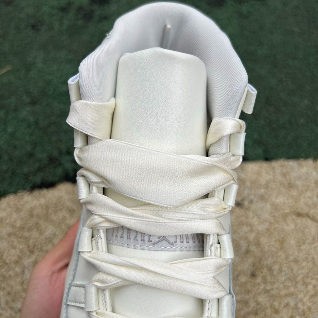 Air Jordan 11 Retro Premium Heiress Frost White Women's Sneakers 852625-100 - White/Metallic Silver/Sail Cream Shoes