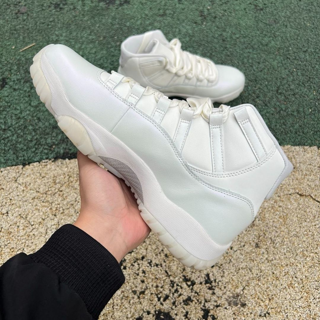 Air Jordan 11 Retro Premium Heiress Frost White Women's Sneakers 852625-100 - White/Metallic Silver/Sail Cream Shoes