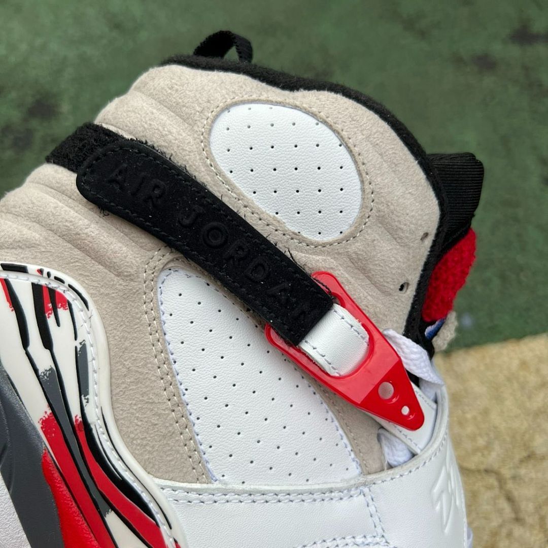 Air Jordan 8 Retro Bugs Bunny White Black True Red Men's Basketball Shoes 305381-103