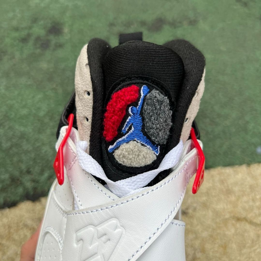 Air Jordan 8 Retro Bugs Bunny White Black True Red Men's Basketball Shoes 305381-103