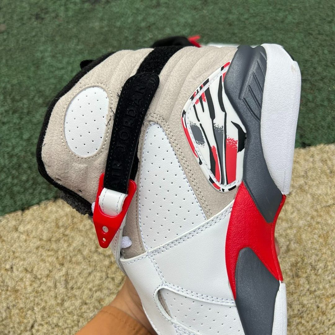 Air Jordan 8 Retro Bugs Bunny White Black True Red Men's Basketball Shoes 305381-103