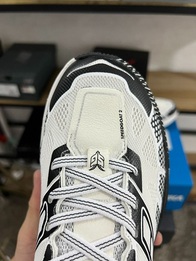 Hoka Speedgoat 2 Trail Running Shoes White Black Vibram Outsole