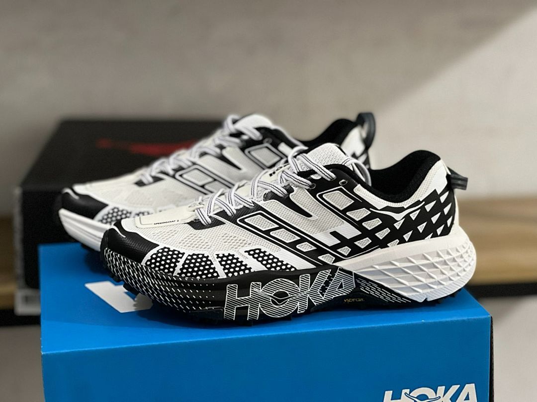 Hoka Speedgoat 2 Trail Running Shoes White Black Vibram Outsole