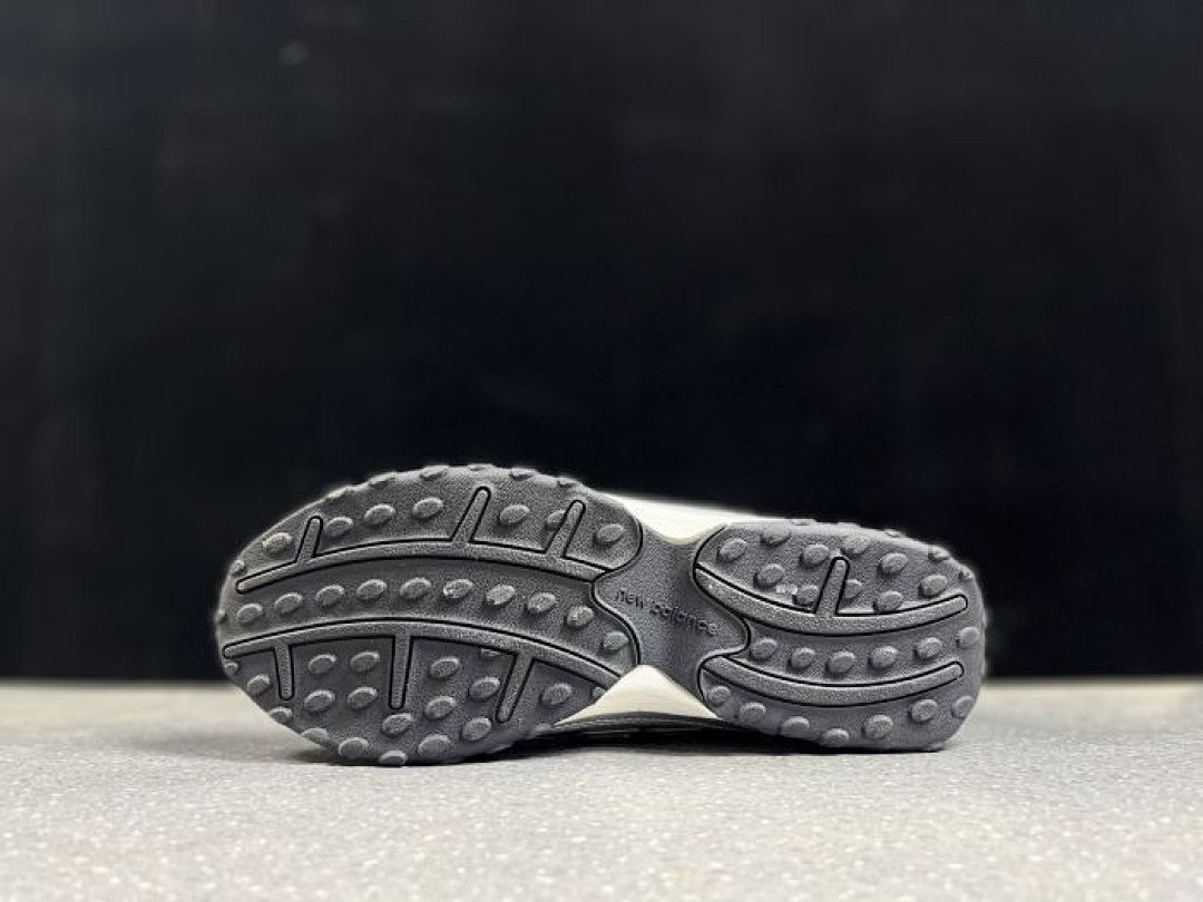 Silver Metallic Y2K Chunky Retro Running Shoes 2004