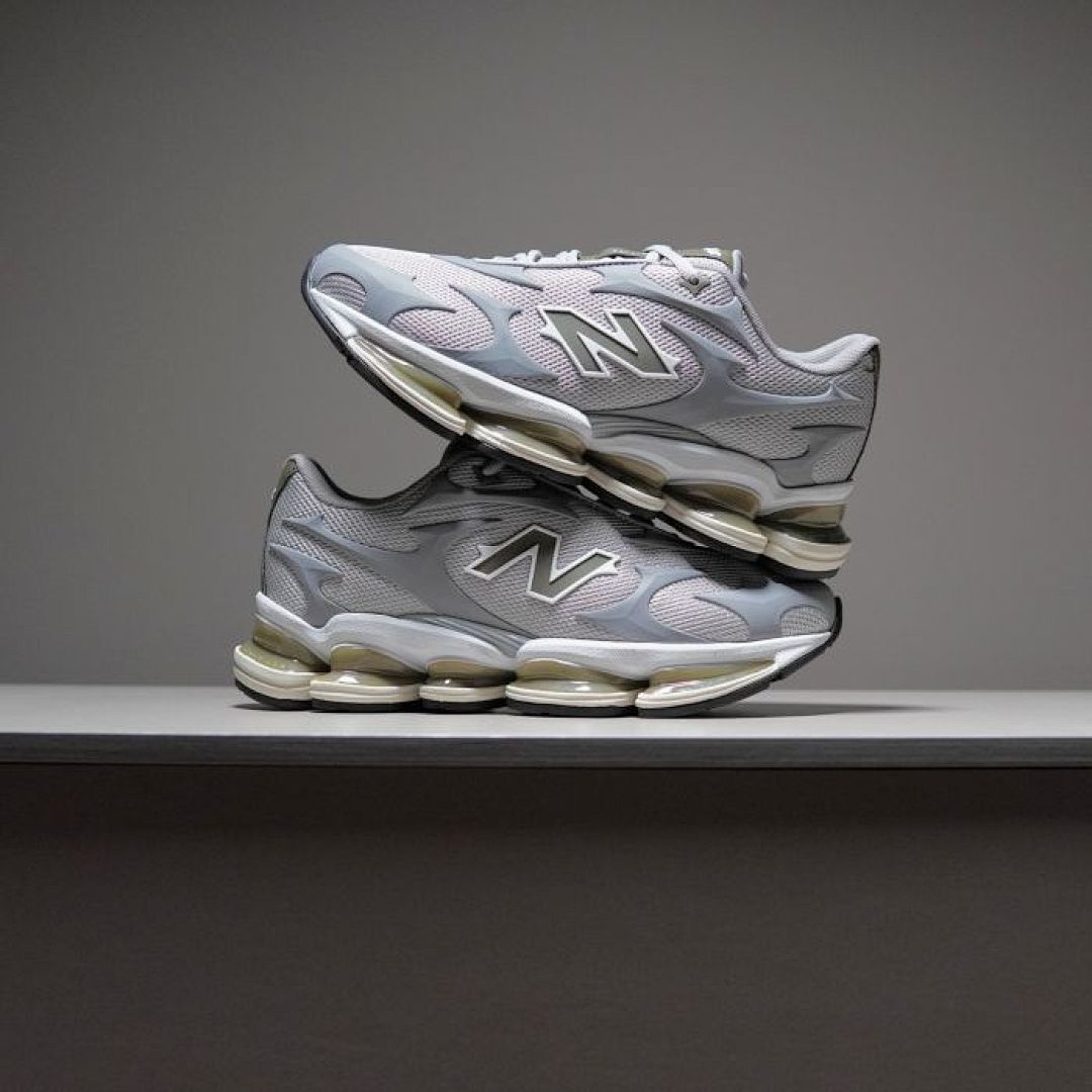 New Balance 1906R Castlerock Grey Silver Metallic Sneakers M1906RCA