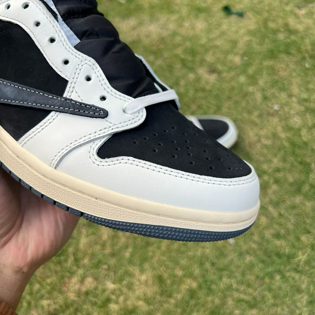 Nike Air Jordan 1 Low OG SP Travis Scott Phantom Sneakers Black Phantom University Red DM7866-001 Men's Designer Collaboration Shoes Limited Edition