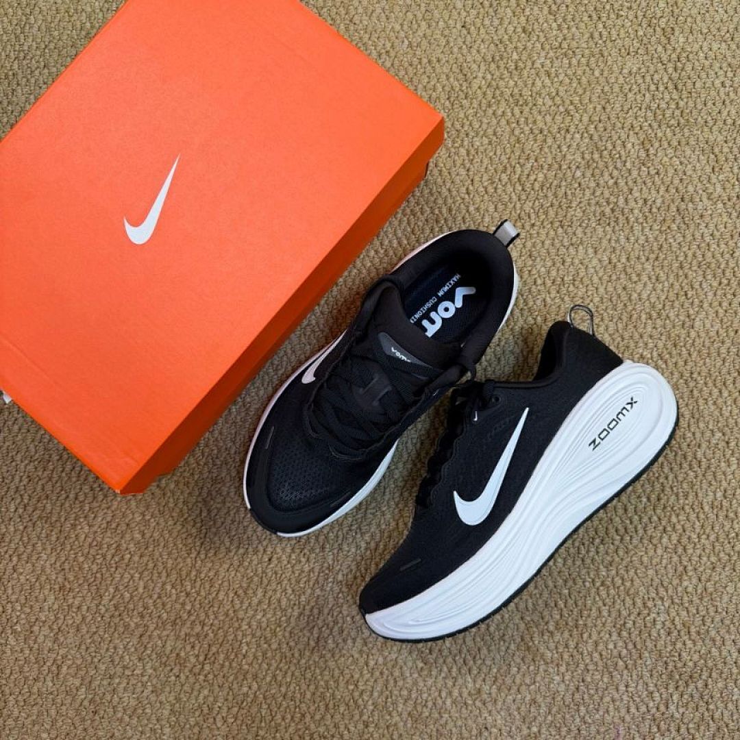 Nike ZoomX Invincible Run Flyknit 3 Men's Running Shoes Black White DR2615-001 Cushioned Comfort Road Running Trainers